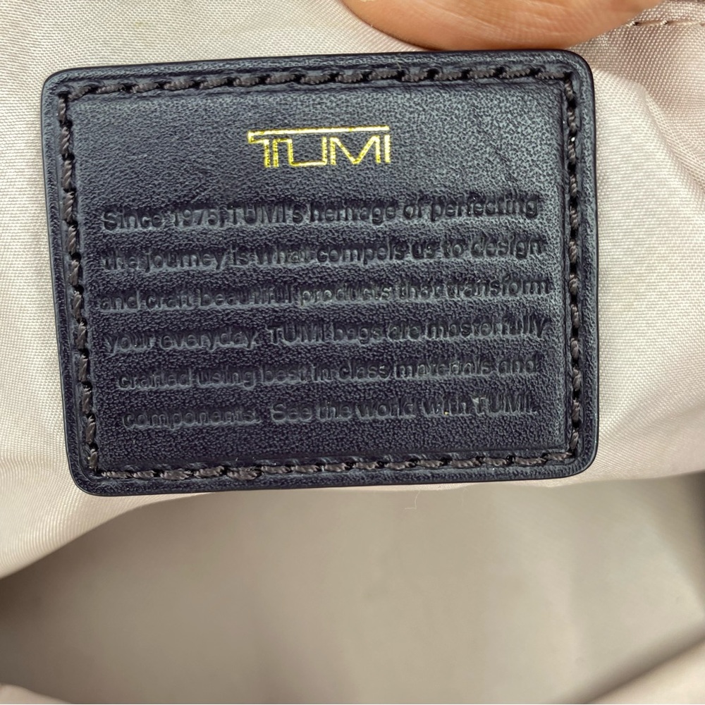 Tumi Voyageur Everyday Tote - Picture 12 of 12